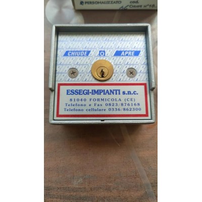 Selettore a chiave da parete RIB per cancelli e serrande art. ACG1030