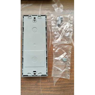 Scatola per installazione a parete per pulsantiera minisfera Bticino 332711