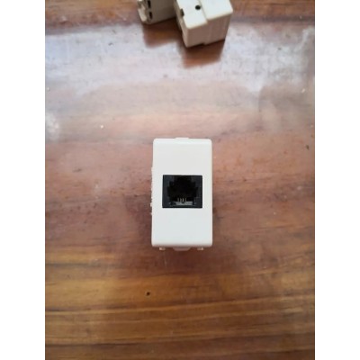 Presa telefonica 4 contatti RJ11 Bticino TEKNE art. 13935/4