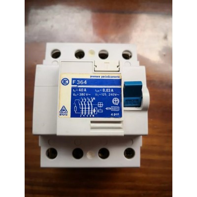 Elettrostop Differenziale Salvavita 40A 0,03A 380V art. F364