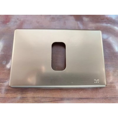 Placca in alluminio color bronzo 1 posto/foro Legrand Molveno GL2000