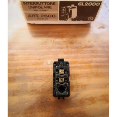 Interruttore marrone primo modello Legrand Molveno GL2000 art. 2600
