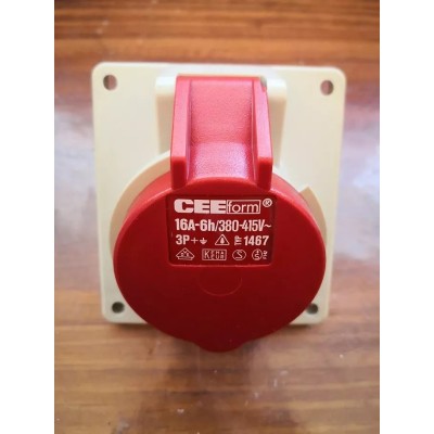 Presa CEE da quadro 16A 380V + terra Form