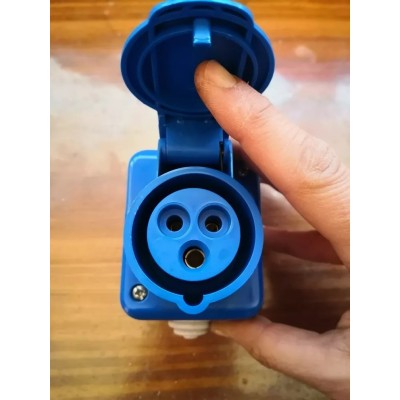 Presa CEE da parete 16A 220V + terra Gewiss art. 26 222