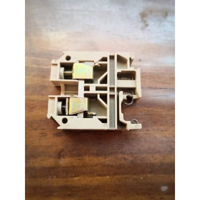 Morsetto a vite barra guida DIN 10mm² 600V 70A beije