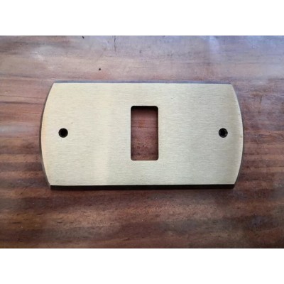 Placca in ottone satinato 1 posto/foro per Bticino Magic