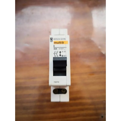 Merlin Gerin Multi 9 Magnetotermico 1 modulo 32A art. 15010