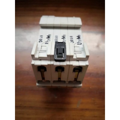 Elettrostop Magnetotermico Tripolare 3P 15A 380V art. S253