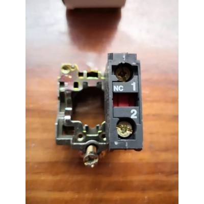 Corpo per pulsante luminoso Schneider Harmony art. ZB4 BZ102