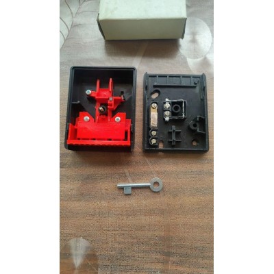 Pulsante antirapina con inserimento chiave riarmo