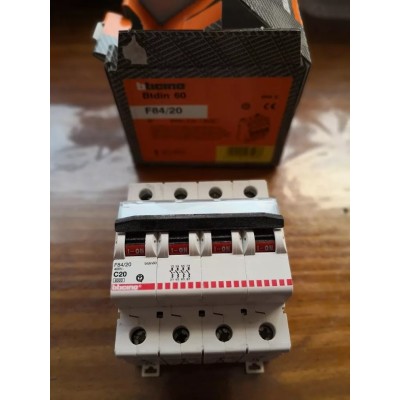 Bticino Btdin 60 Magnetotermico 4 moduli 20A 400V F84/20