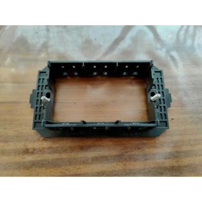 Supporto Telaio 3 posti Bticino Living Classic art. 4703 prima serie