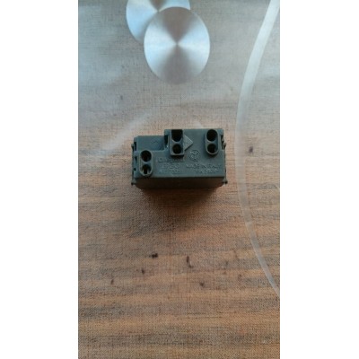 Presa bipasso bivalente 10/16A Legrand ERGO art. 700 51
