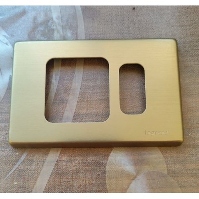 Placca alluminio color bronzo Schuko Legrand Molveno GL2000 art. 1378.7