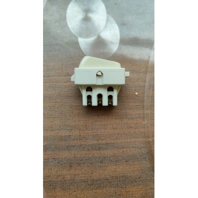 Deviatore Interruttore bianco Legrand Molveno GL2000 art. 2603B