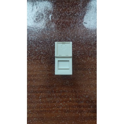 Presa LAN RJ45 Cat. 5e Legrand Cross art. 6870 82
