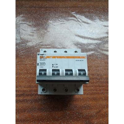 Merlin Gerin Magnetotermico Multi 9 4P 15A 380V art. C32N