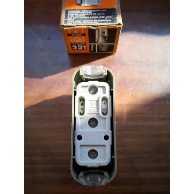 Bticino Interruttore Unipolare 16A 380V con fusibile integrato art. 321