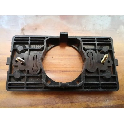 Supporto Telaio 3 posti per schuko Bticino Magic art. 18007