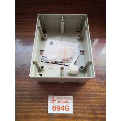 Scatola in resina per centralini da parete Bticino art. 694G