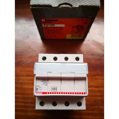 Bticino Portafusibile Sezionatore 3P+N 500V 20A art. F313N