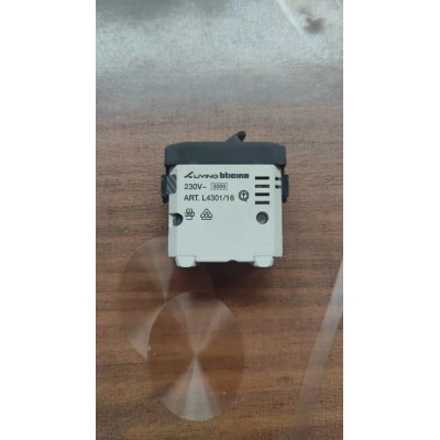 Interruttore Magnetotermico 16A Bticino Living International L4301/16